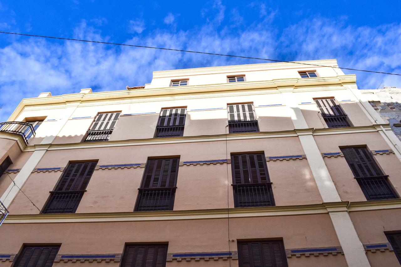 Letmalaga Comedy Bagian luar foto